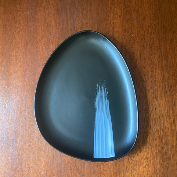 SALE! Set of Unique Serving Platters - Black & White - chic but unique - Picture 6 of 13